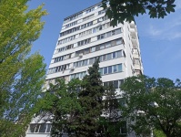 Обновлен фасад дома 188 по Проспекту Генерала Острякова.